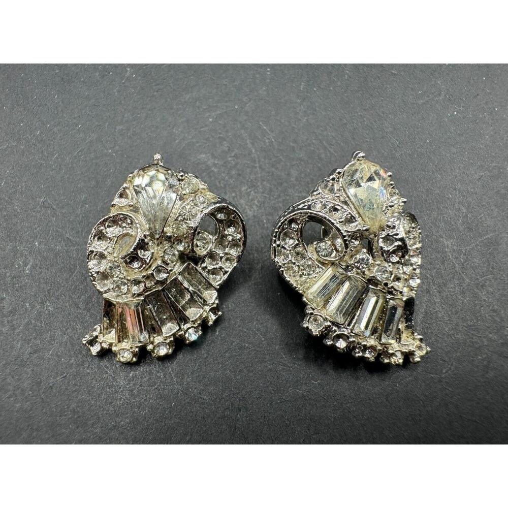 Vtg Claudette Crystal Clear Rhinestones Silver Tone Metal Clip On Earrings